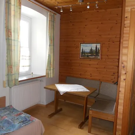 Gasthof Gasthof Zur Burg Falkenstein Obervellach