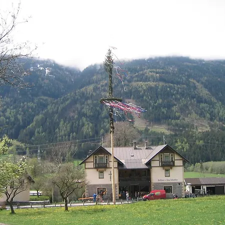 Gasthof Zur Burg Falkenstein